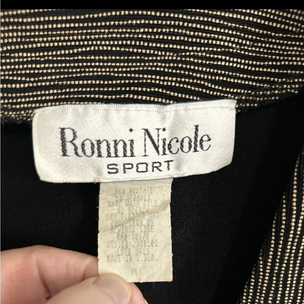 Vintage Ronni Nicole Medium Cardigan Topper‎ One Button Stretch Shoulder Pads